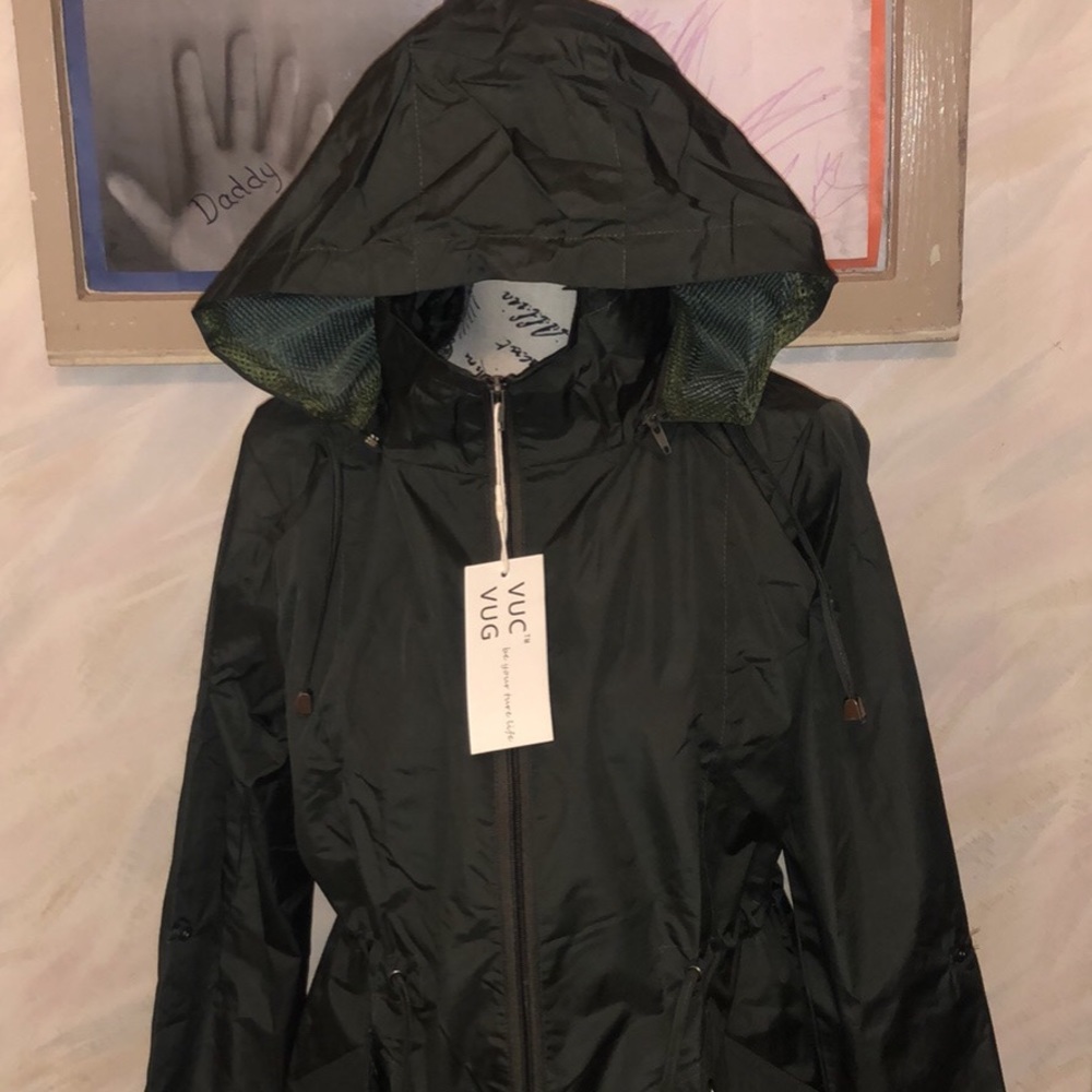 Vucvug rain jacket